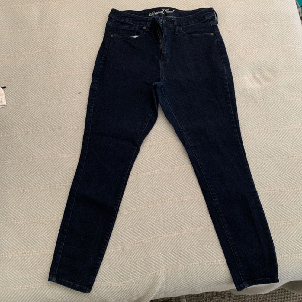 963 - Universal Thread Dark Wash High Rise Skinny Jeans